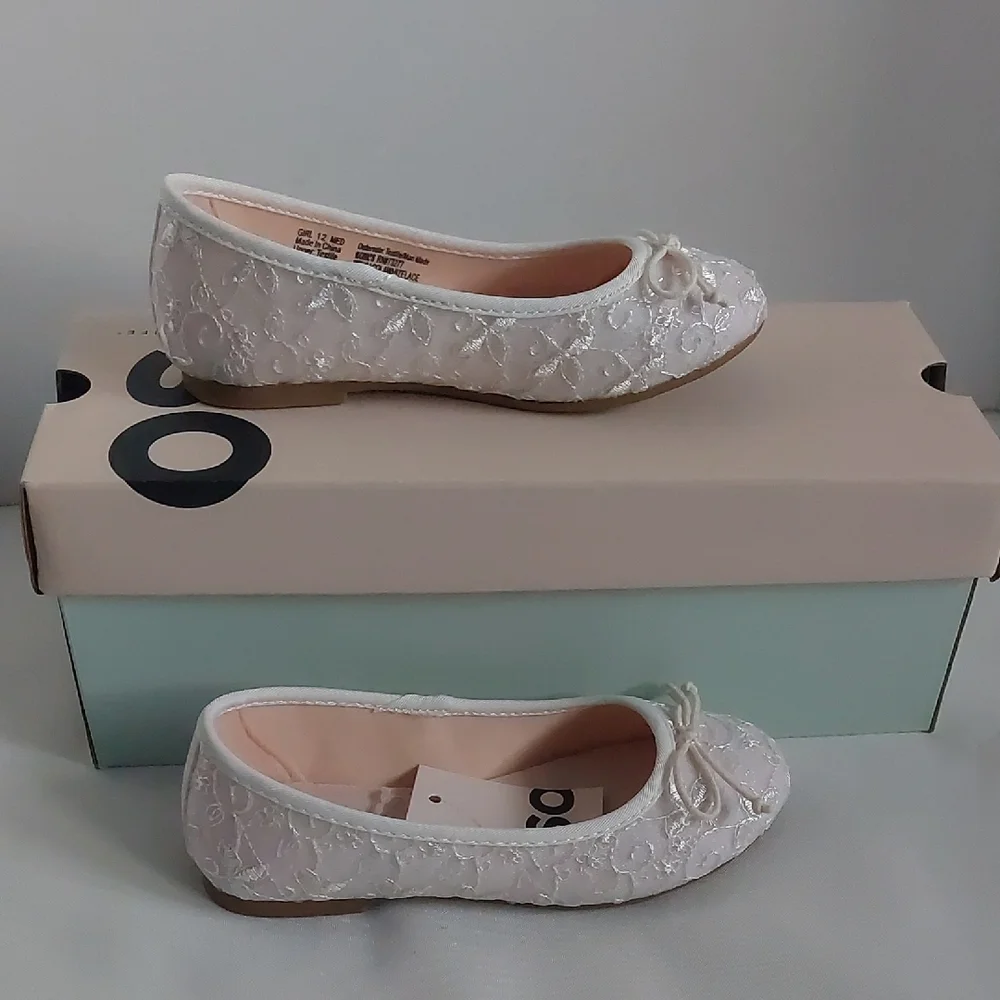 So Pensacola White Lace Ballet Flats Girls‎ Size 12